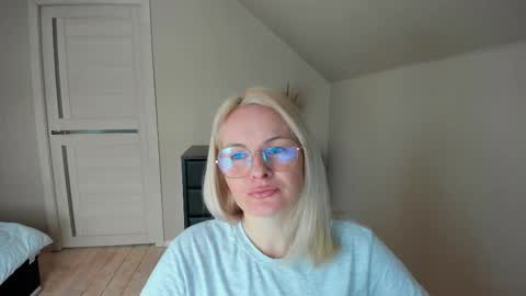 Alicee online show from February 15, 12:22 pm