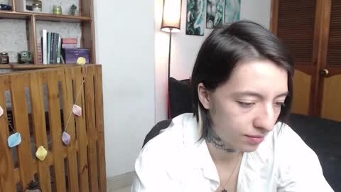 alicee_logan_ online show from February 2, 3:37 am