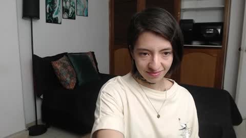 alicee_logan_ online show from January 18, 2:42 am