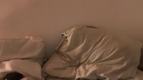 alicehugo online show from January 27, 12:12 am