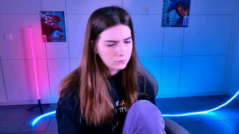 Alice online show from November 14, 5:42 am