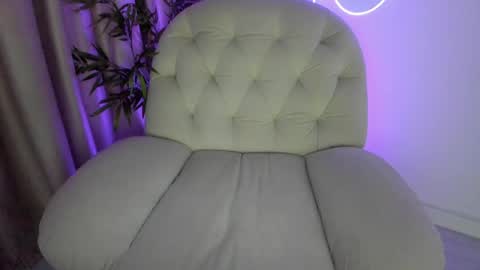 AliceLevine online show from March 20, 6:07 am