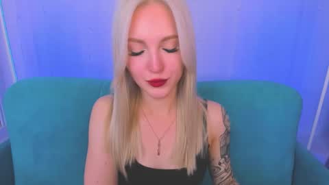 alicemonro online show from October 14, 8:39 am