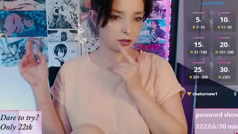 aliceriddle1 online show from May 4, 3:40 pm