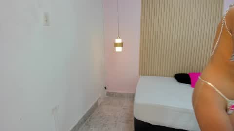 AliceRoss online show from March 29, 2:24 am