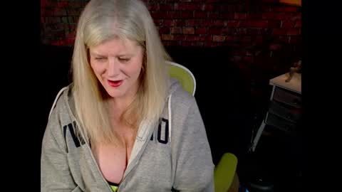 Alices Curiosity online show from February 27, 3:29 am