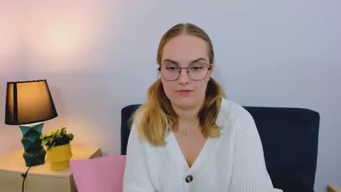 alicesensitive online show from November 7, 3:03 pm