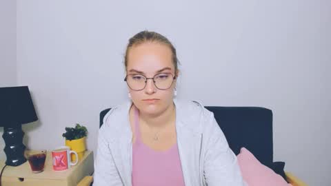 alicesensitive online show from October 2, 8:18 pm