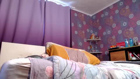 alicewetsquirt online show from February 13, 6:30 am