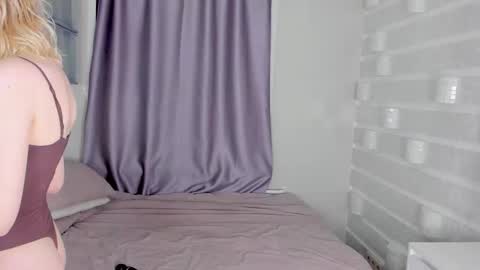 Alice online show from November 9, 12:30 pm