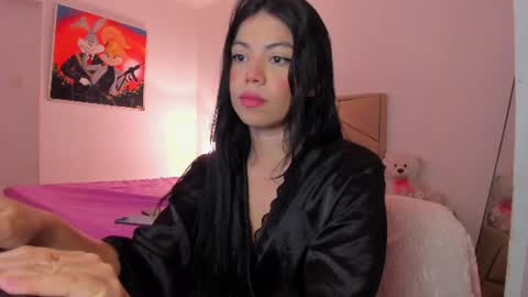 aliciabiden online show from July 1, 10:57 am