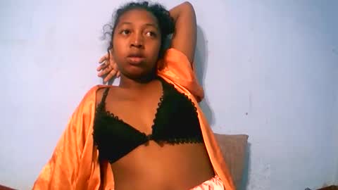 alicianah online show from January 10, 7:03 am