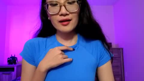 Alicia Hebi online show from October 10, 12:11 pm