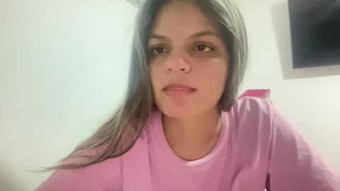 luisa online show from February 15, 1:31 am