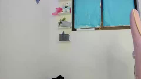 luisa online show from October 17, 8:24 pm