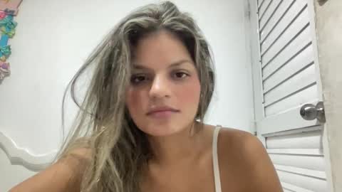 luisa online show from December 9, 11:45 pm