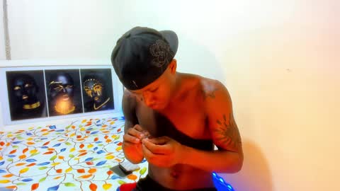 Alid 17 online show from December 6, 11:08 pm