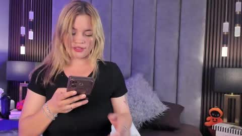 Alicia en el pas de las maravillas online show from April 26, 3:48 am