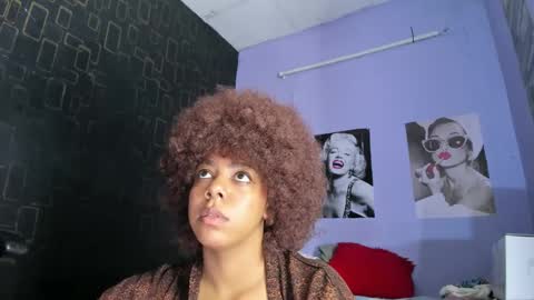 Snapshot of alika01_ chatting on February 20, 5:09 pm alika online show from February 20, 5:09 pm