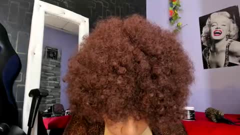 Snapshot of alika01_ chatting on February 13, 1:48 pm alika online show from February 13, 1:48 pm