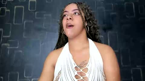 Snapshot of alika01_ chatting on February 27, 10:31 pm alika online show from February 27, 10:31 pm