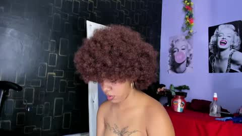 Snapshot of alika01_ chatting on February 10, 1:22 pm alika online show from February 10, 1:22 pm