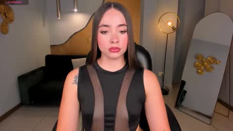 alinakravitz_ online show from October 21, 12:21 pm