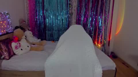 alinaocean online show from January 15, 3:32 pm