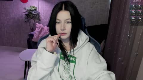 Aline Greeeen online show from January 11, 6:19 am