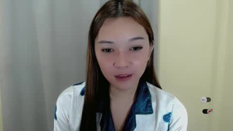 Shanti xhey online show from February 19, 1:17 pm