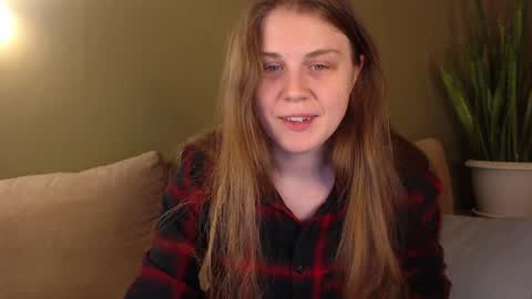 alisaxxxshy online show from December 24, 10:39 pm