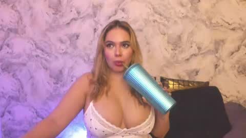 Snapshot of alisha_indira_ chatting on February 24, 4:16 am Andrea online show from February 24, 4:16 am