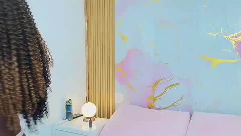 Alisha online show from October 24, 11:33 am