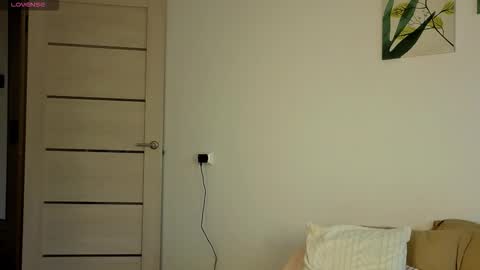 Alisia online show from October 29, 8:38 am