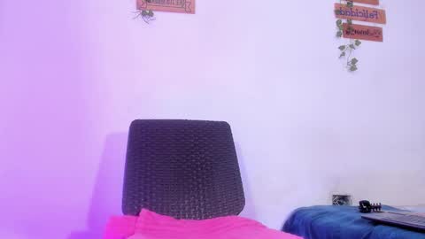 Alisia online show from March 4, 5:32 pm