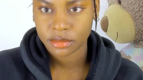 Sofias house online show from February 22, 9:24 am