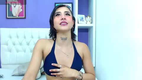 aliss_diiaz online show from February 13, 10:54 pm