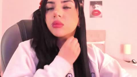 alisson__cortez online show from February 20, 12:51 pm