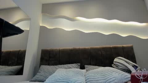 Alisson online show from February 5, 11:25 am