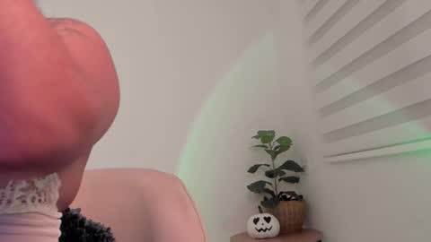 alisson online show from October 12, 5:44 am