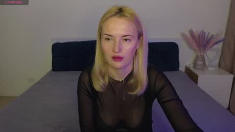 alisssarose online show from December 27, 9:43 pm