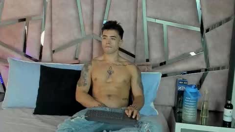 alix online show from October 12, 12:47 am