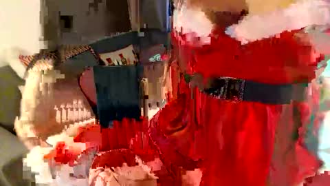 Lola online show from December 4, 9:47 pm