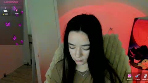 Snapshot of allana_dream chatting on February 23, 10:28 am Allana online show from February 23, 10:28 am