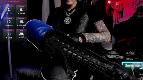   online show from November 22, 6:28 pm