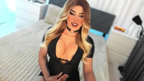 Miss Gia online show from January 6, 1:26 pm