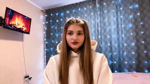 Emily online show from December 20, 11:28 am