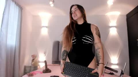 ALLICE online show from April 24, 12:40 pm