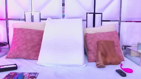 Allicia online show from April 14, 12:52 pm