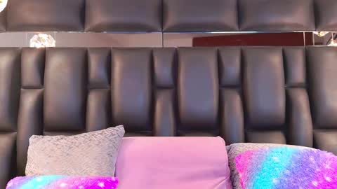 Allicia online show from February 25, 7:49 pm